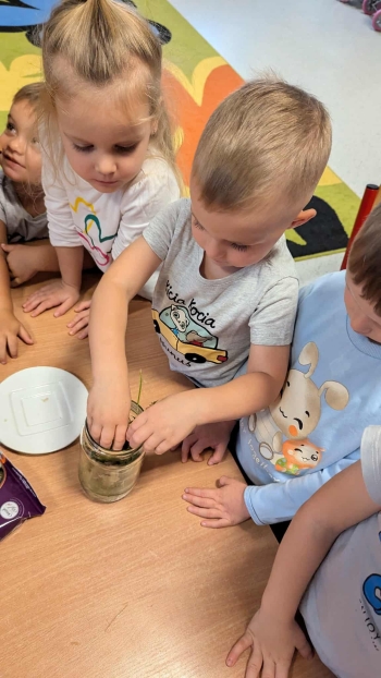 e7706f9c-0d97-4772-b77c-ad0f5e627910